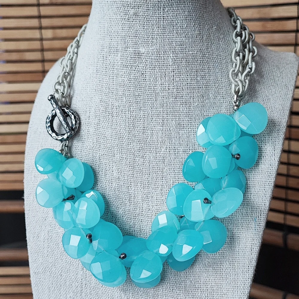 Faceted Glass Aqua Blue Teardrop 3 Strand Acrylic Beaded Necklace Silk Wrapped